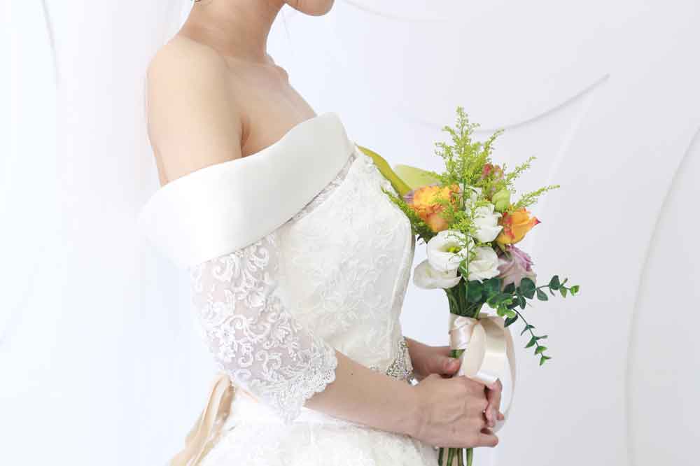 大阪でのソロウェディングならLAPAGE BRIDALSALONへ 女性のみOK!友達